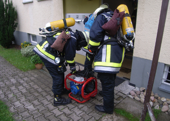 Belüften des Treppenhauses mit einem Überdrucklüfter