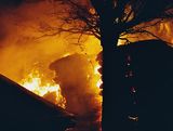 Großbrand in Heimerdinger Zellstofflager